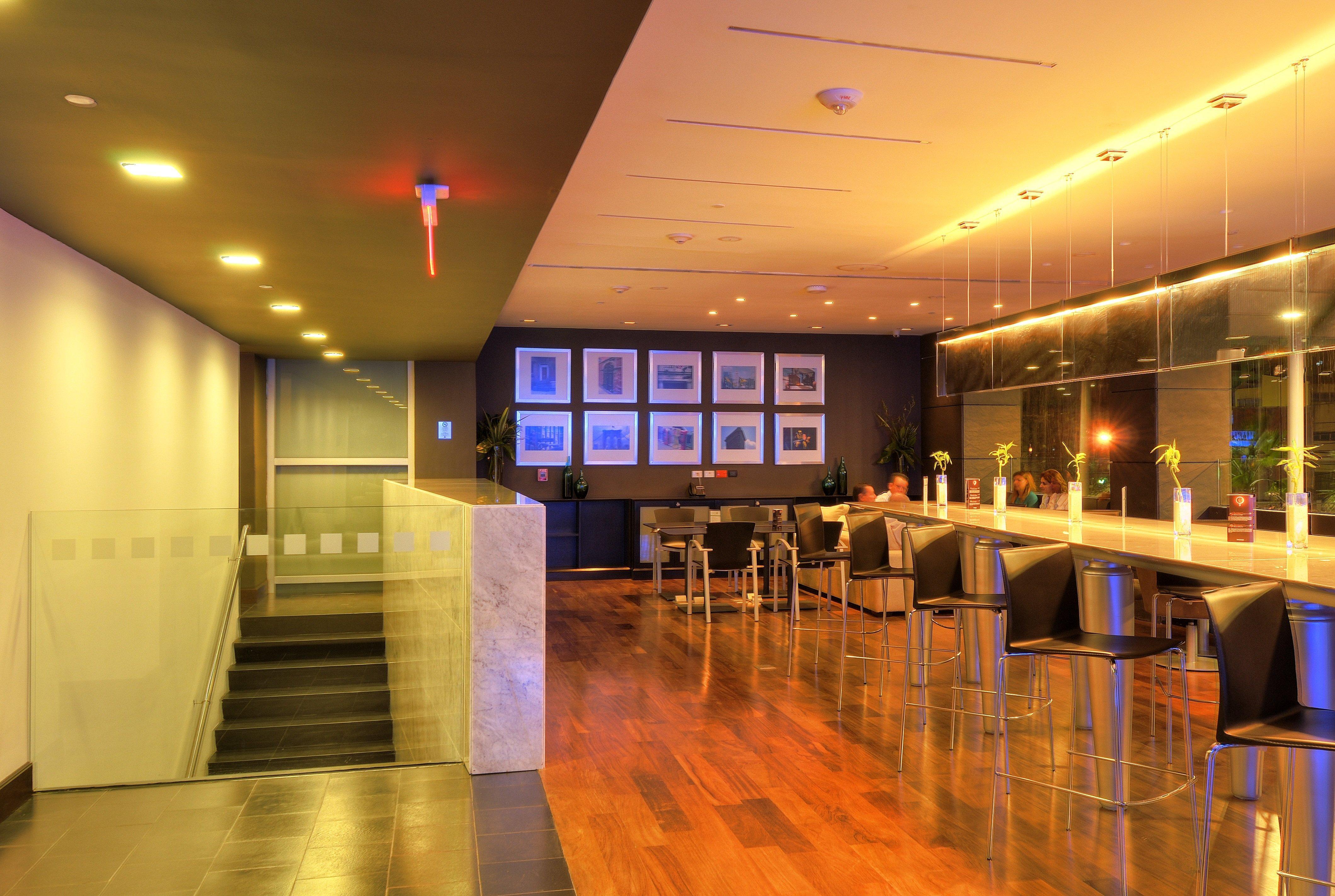 Holiday Inn Santo Domingo By Ihg Ngoại thất bức ảnh The Star Alliance Gold Lounge at Hong Kong International Airport