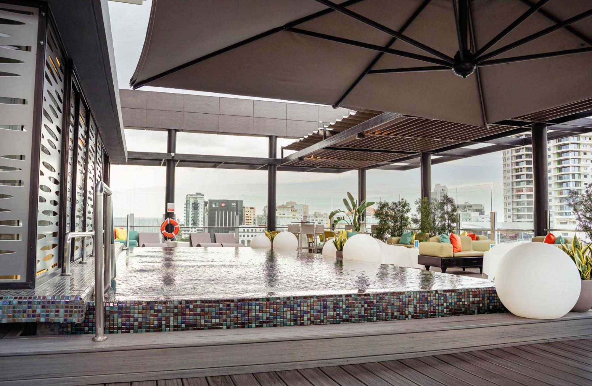 Holiday Inn Santo Domingo By Ihg Ngoại thất bức ảnh Sky bar