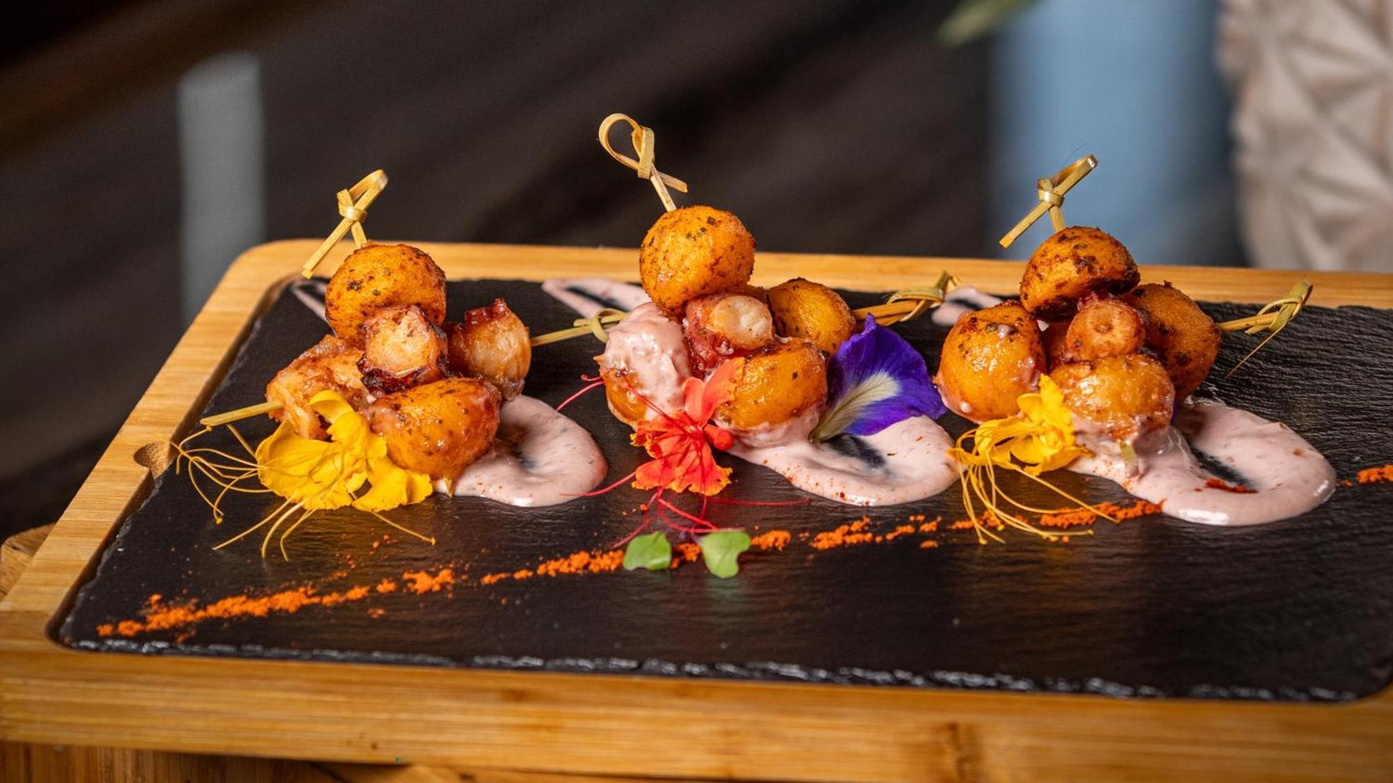 Holiday Inn Santo Domingo By Ihg Ngoại thất bức ảnh A dish of chicken 65