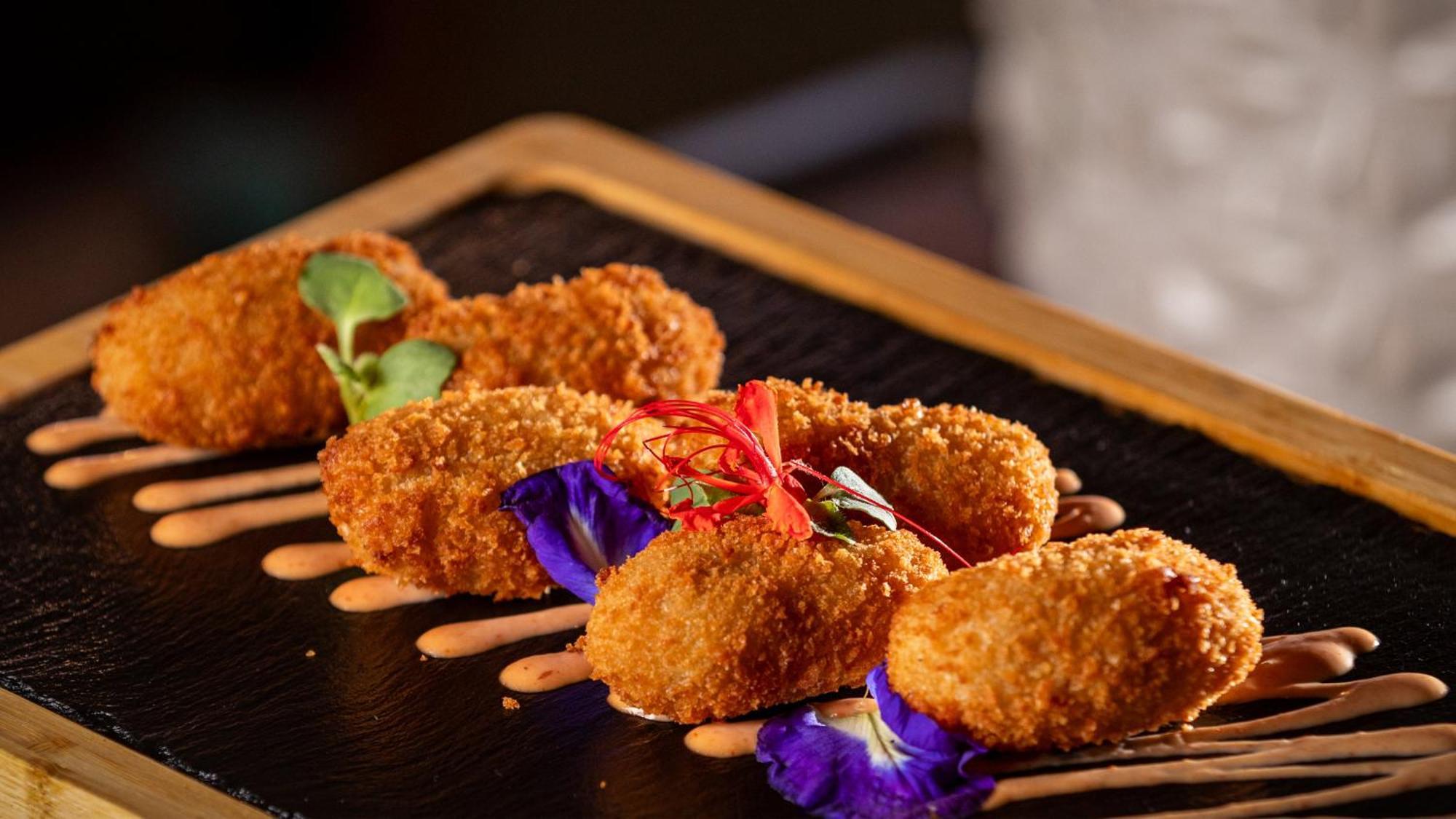 Holiday Inn Santo Domingo By Ihg Ngoại thất bức ảnh Deep-fried breaded tofu